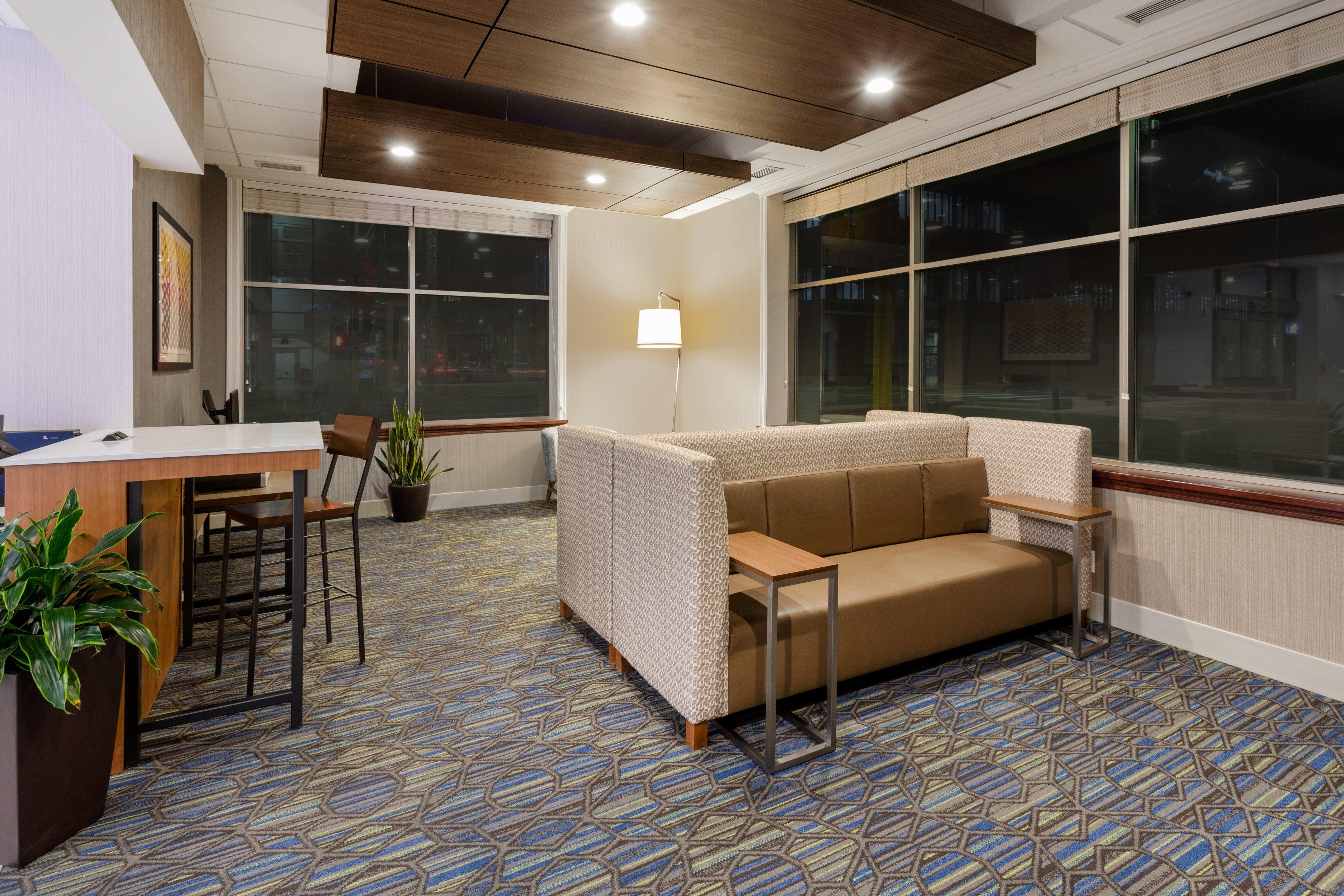 Holiday Inn Express Hotel & Suites Minneapolis-Downtown Convention Center By Ihg Экстерьер фото