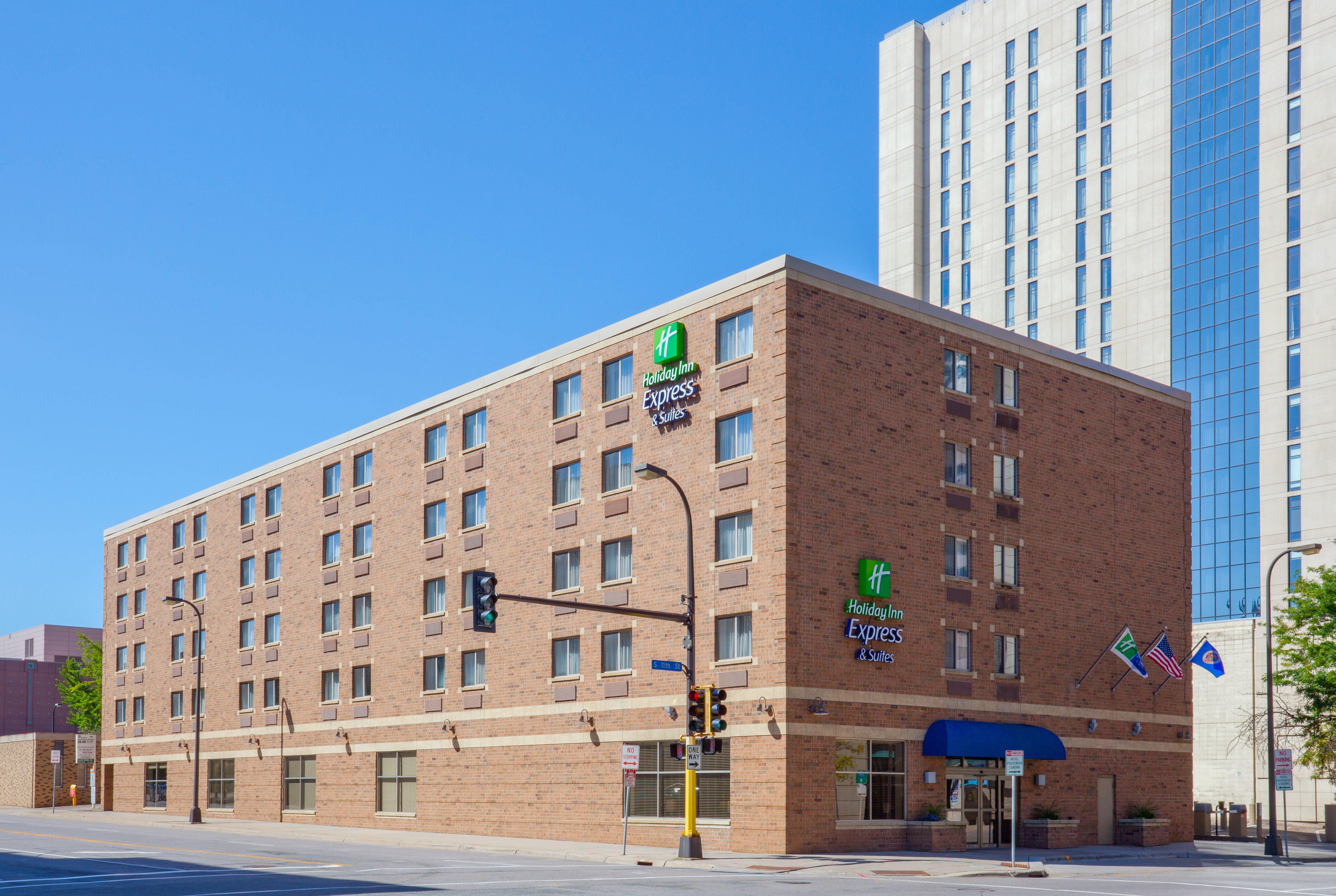 Holiday Inn Express Hotel & Suites Minneapolis-Downtown Convention Center By Ihg Экстерьер фото